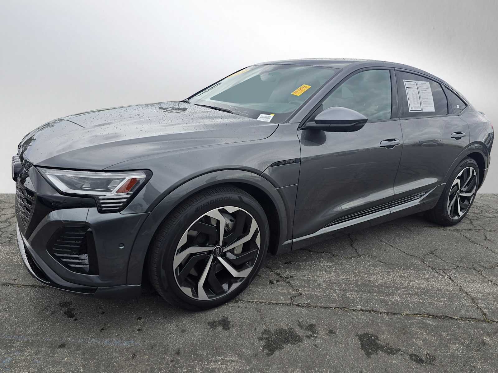2024 Audi Q8 e-tron Sportback S line Prestige