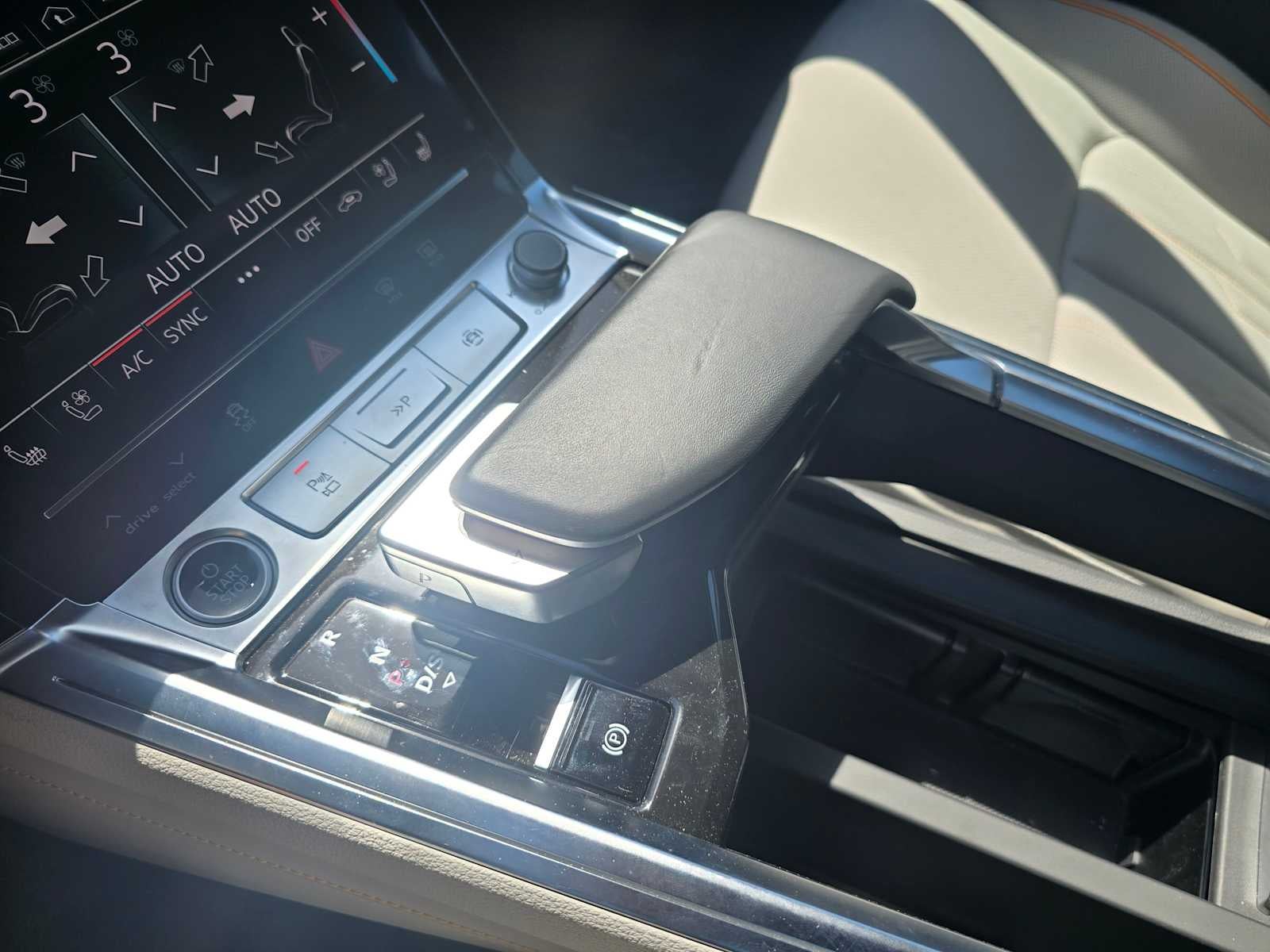 2024 Audi Q8 e-tron Sportback S line Prestige