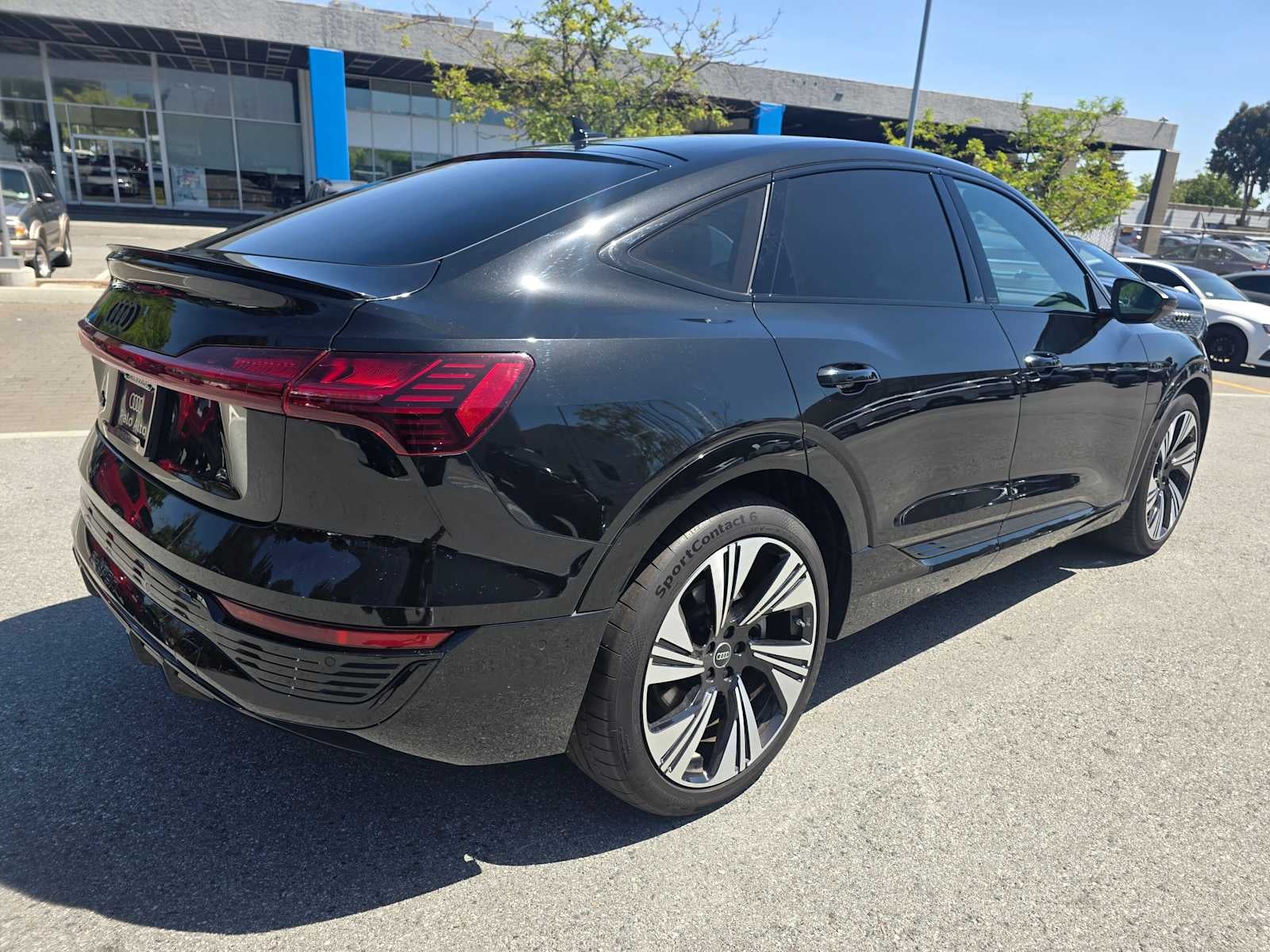 2024 Audi Q8 e-tron Sportback S line Prestige