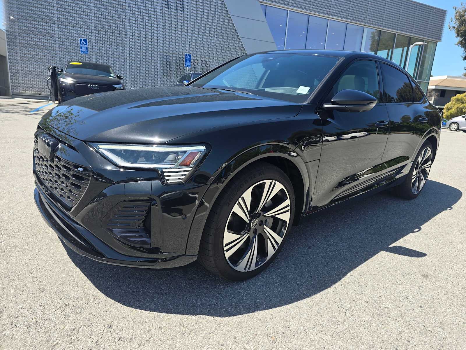2024 Audi Q8 e-tron Sportback S line Prestige