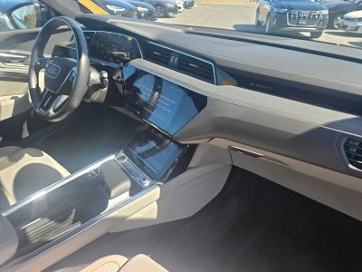 2024 Audi Q8 e-tron Sportback S line Prestige