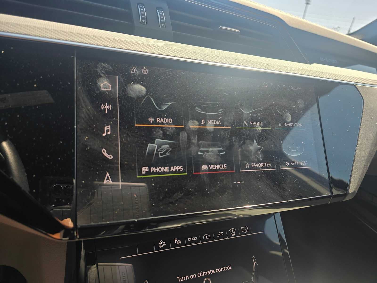 2024 Audi Q8 e-tron Sportback S line Prestige