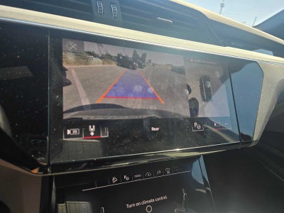 2024 Audi Q8 e-tron Sportback S line Prestige