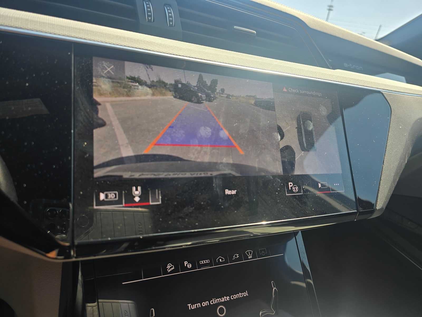 2024 Audi Q8 e-tron Sportback S line Prestige