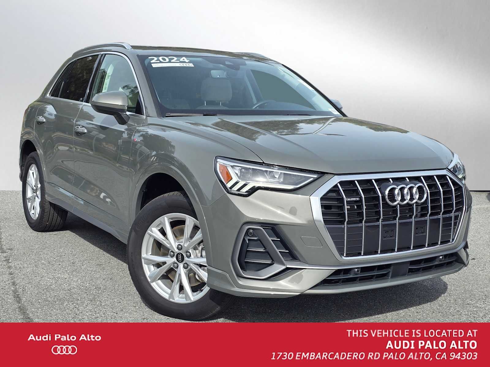 2024 Audi Q3 S line Premium