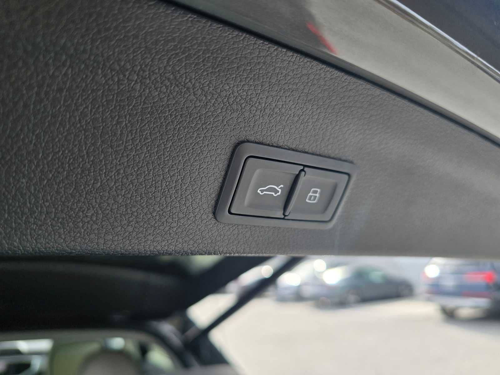 2024 Audi Q3 S line Premium