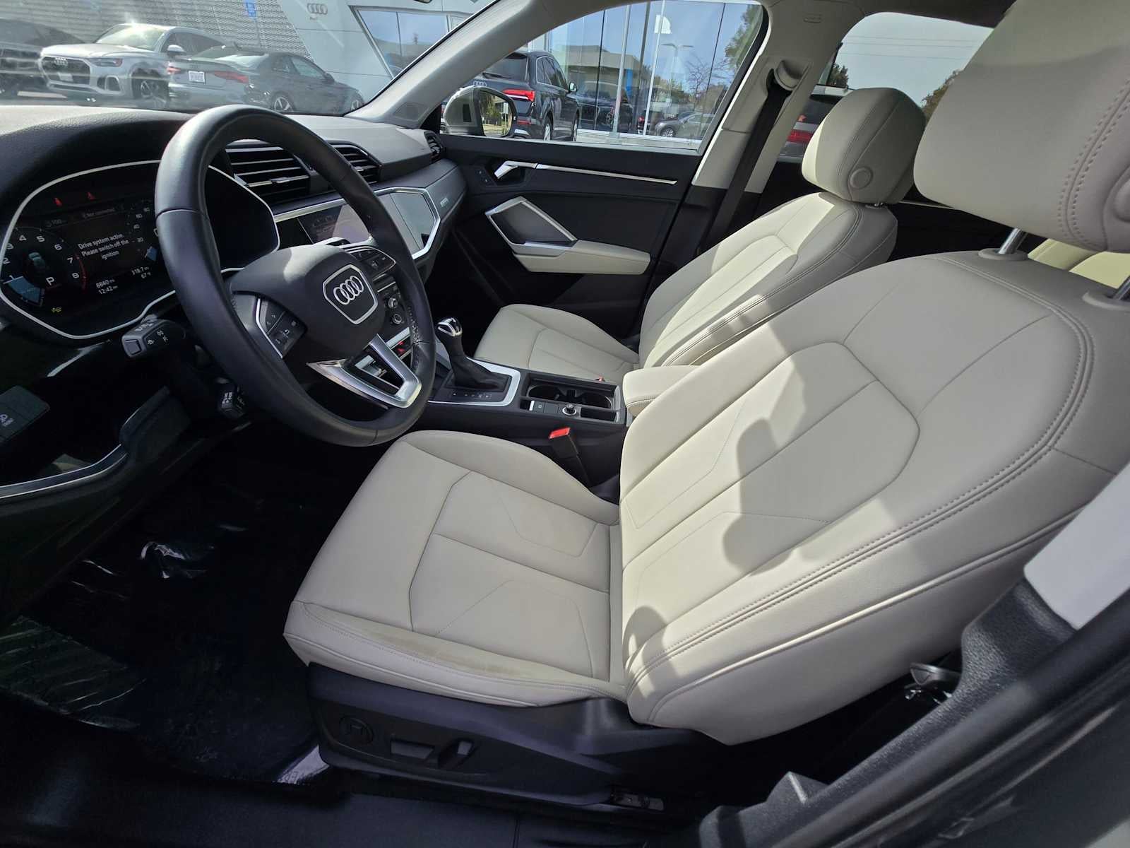 2024 Audi Q3 S line Premium