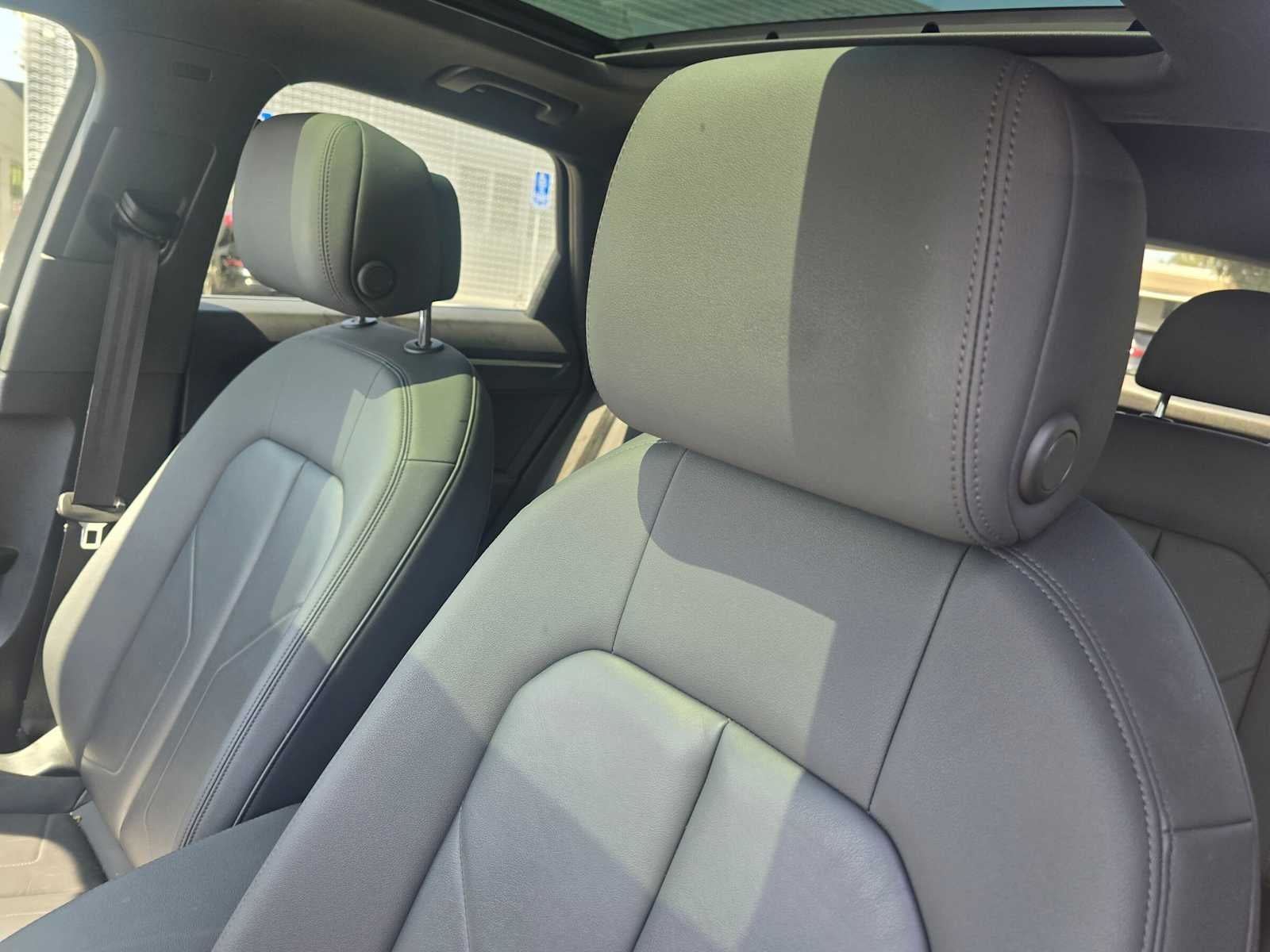 2021 Audi Q3 S line Premium