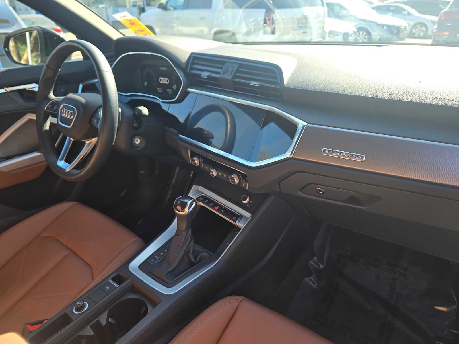 2024 Audi Q3 S line Premium