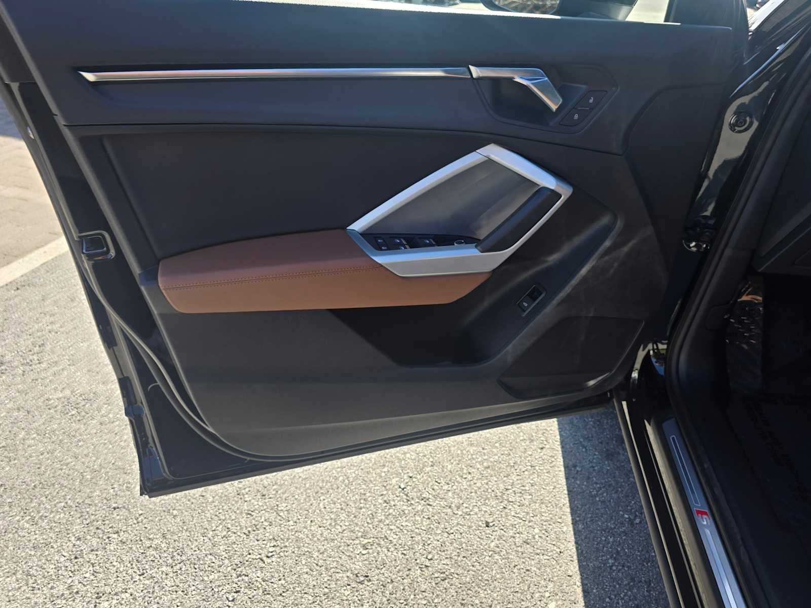 2024 Audi Q3 S line Premium