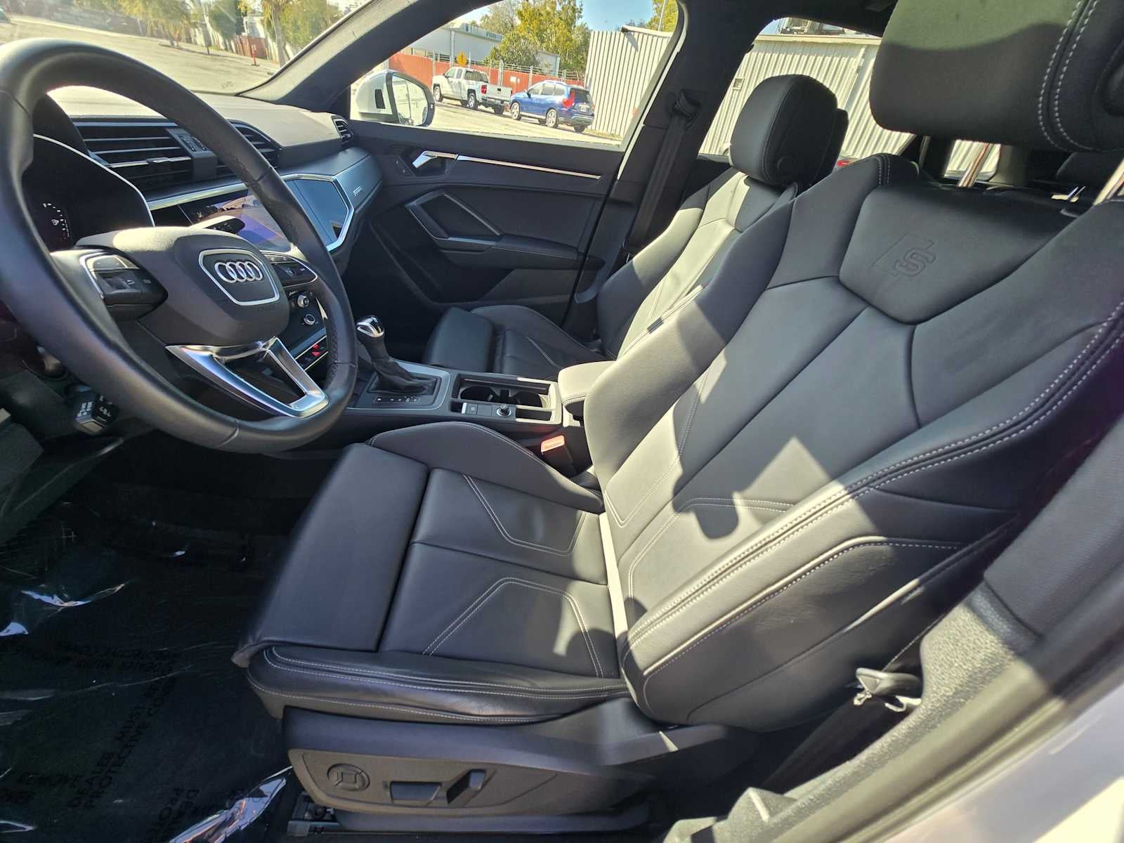 2024 Audi Q3 S line Premium