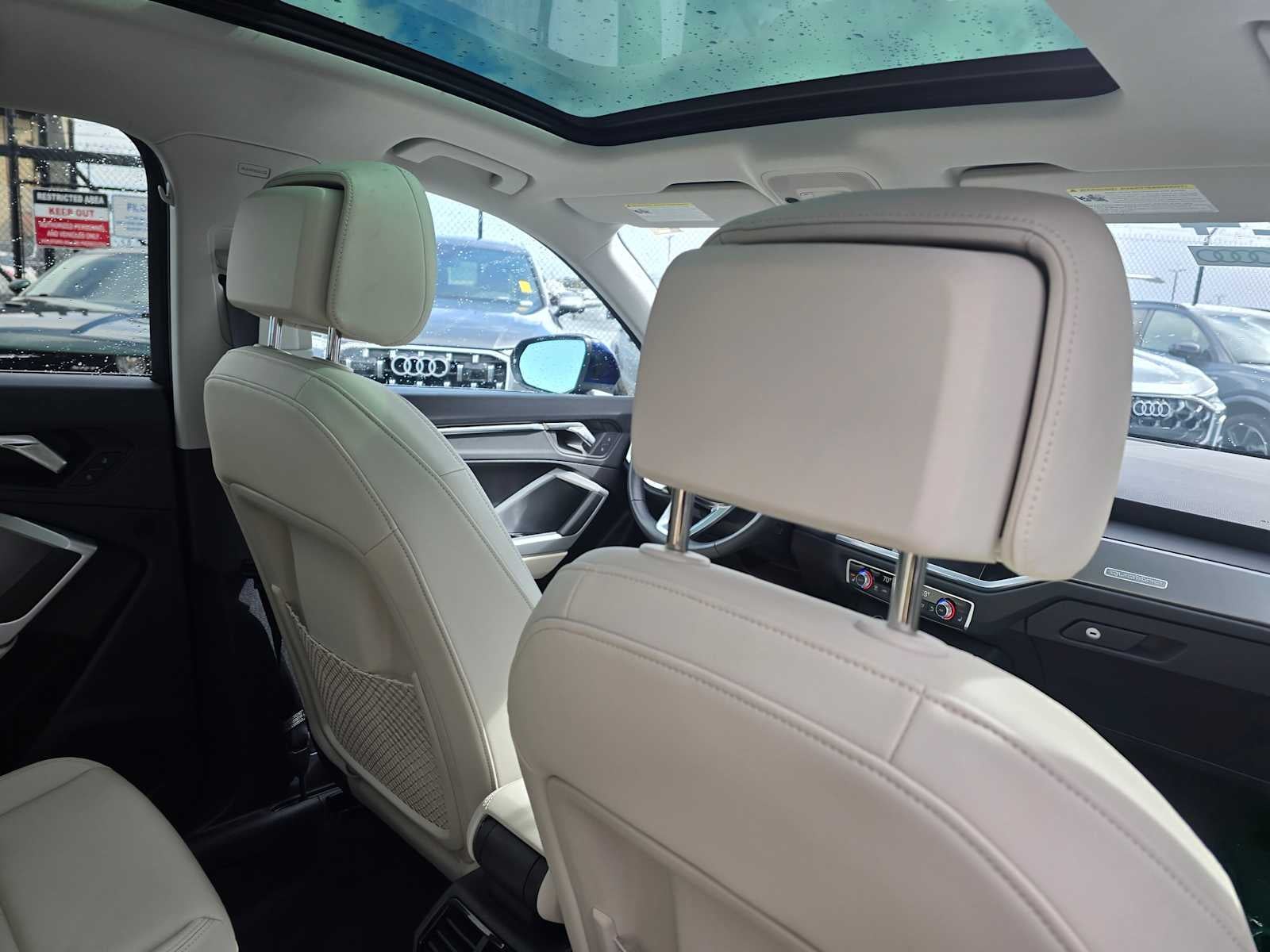 2024 Audi Q3 S line Premium