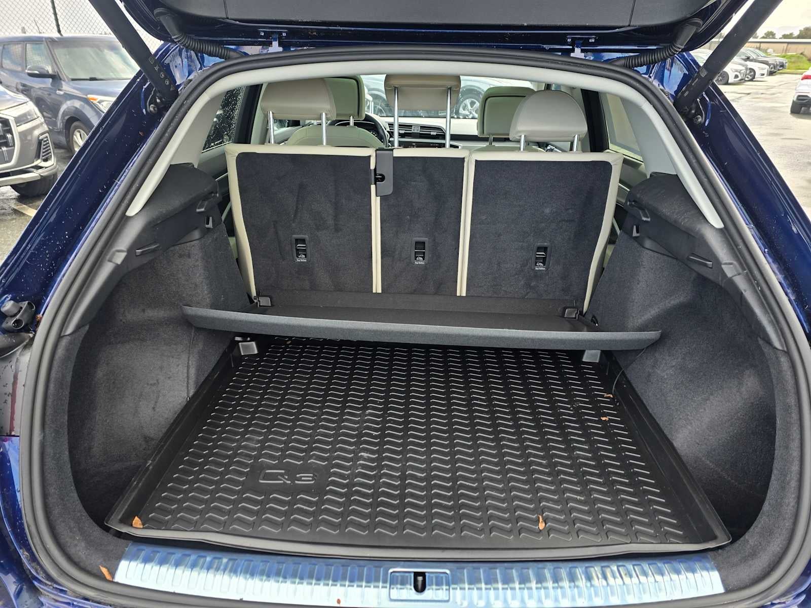 2024 Audi Q3 S line Premium