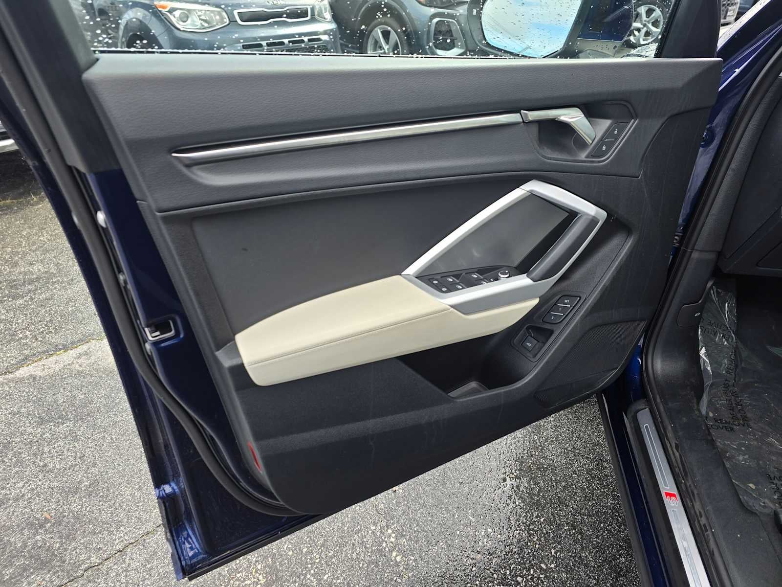 2024 Audi Q3 S line Premium