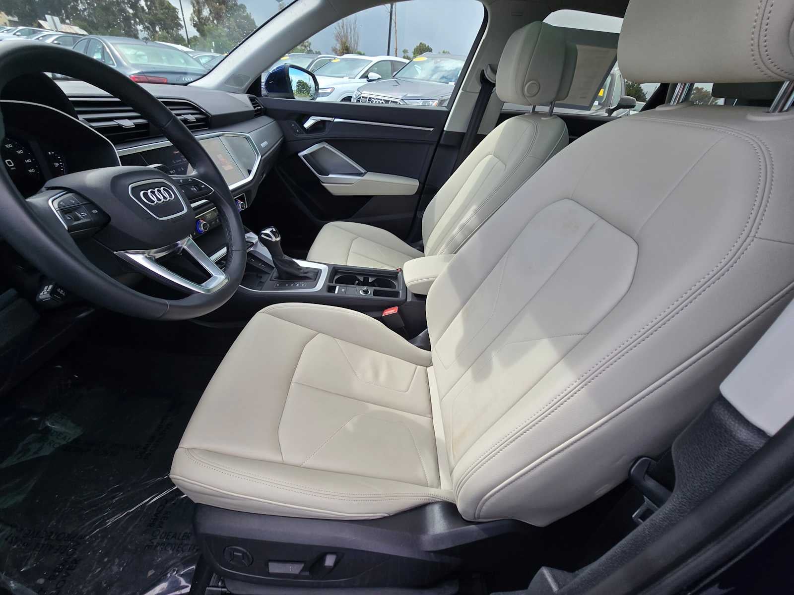 2024 Audi Q3 S line Premium