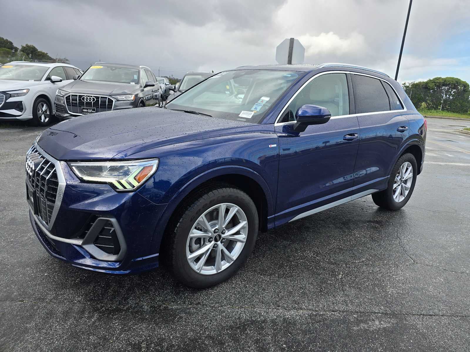 2024 Audi Q3 S line Premium