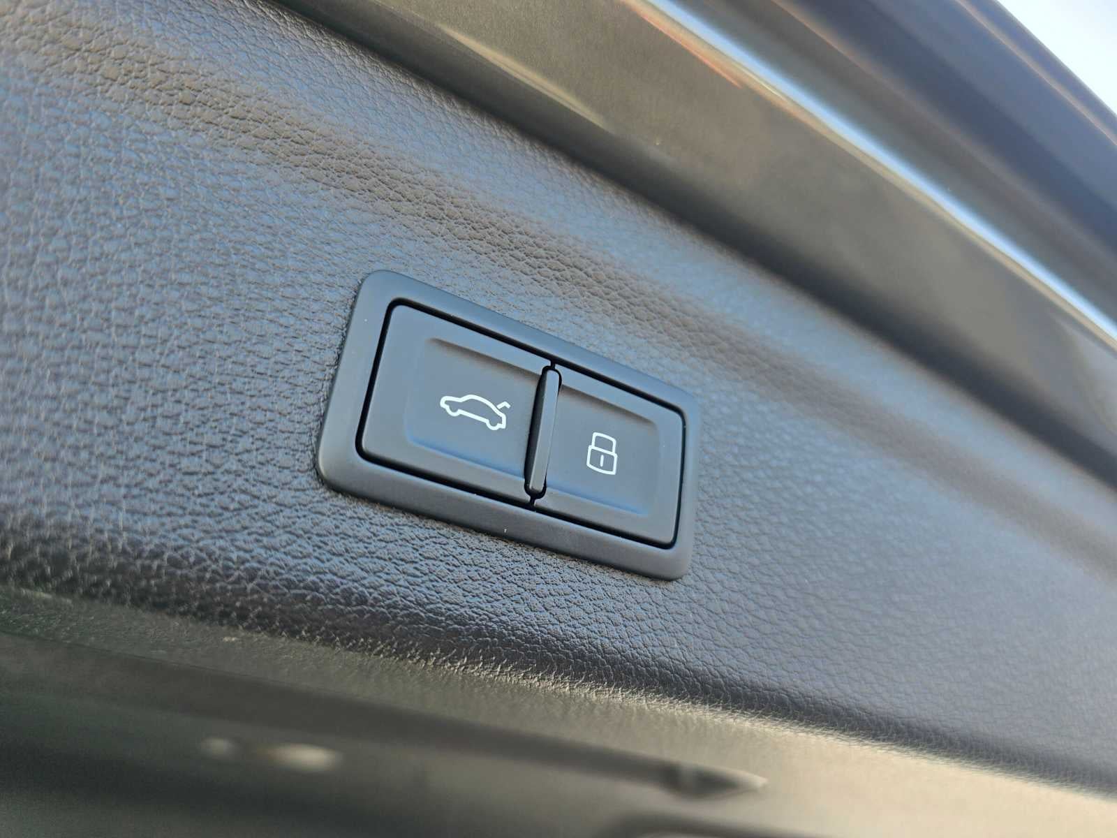 2024 Audi Q3 S line Premium