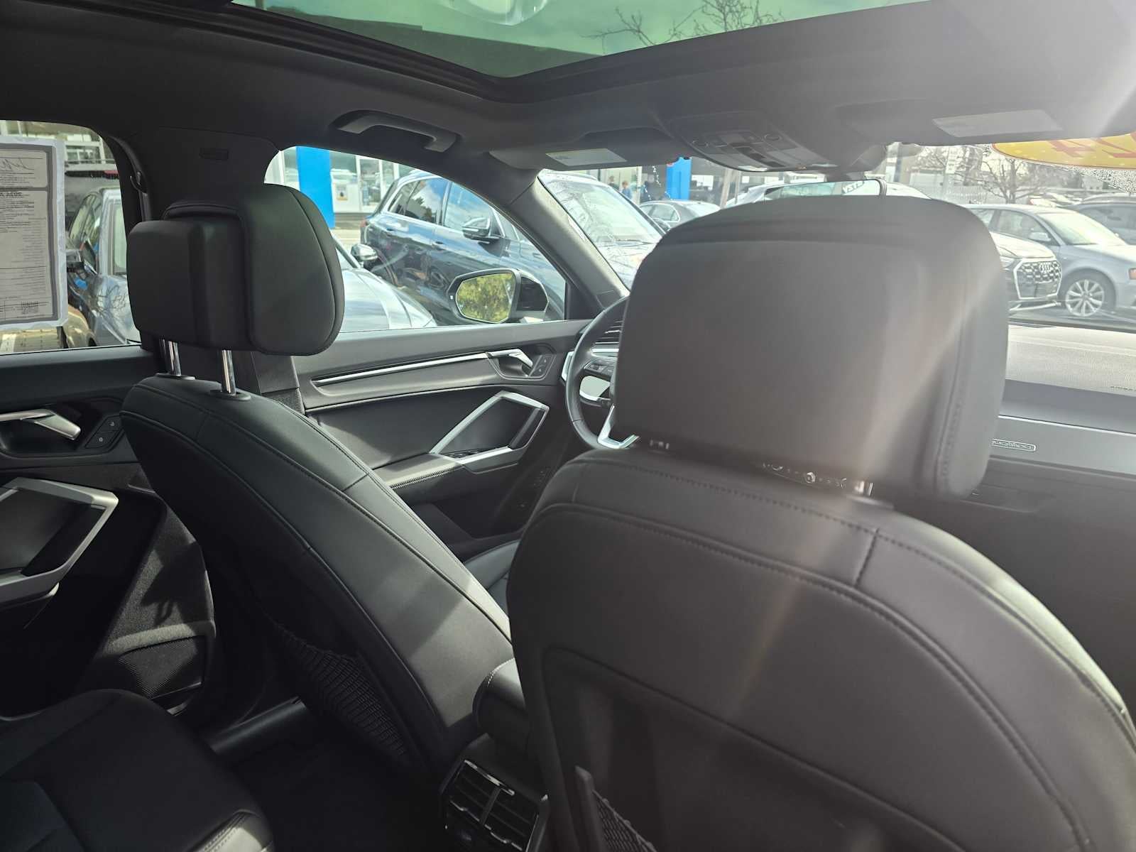 2024 Audi Q3 S line Premium