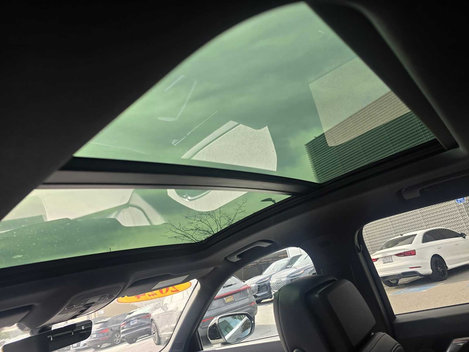 2024 Audi Q3 S line Premium