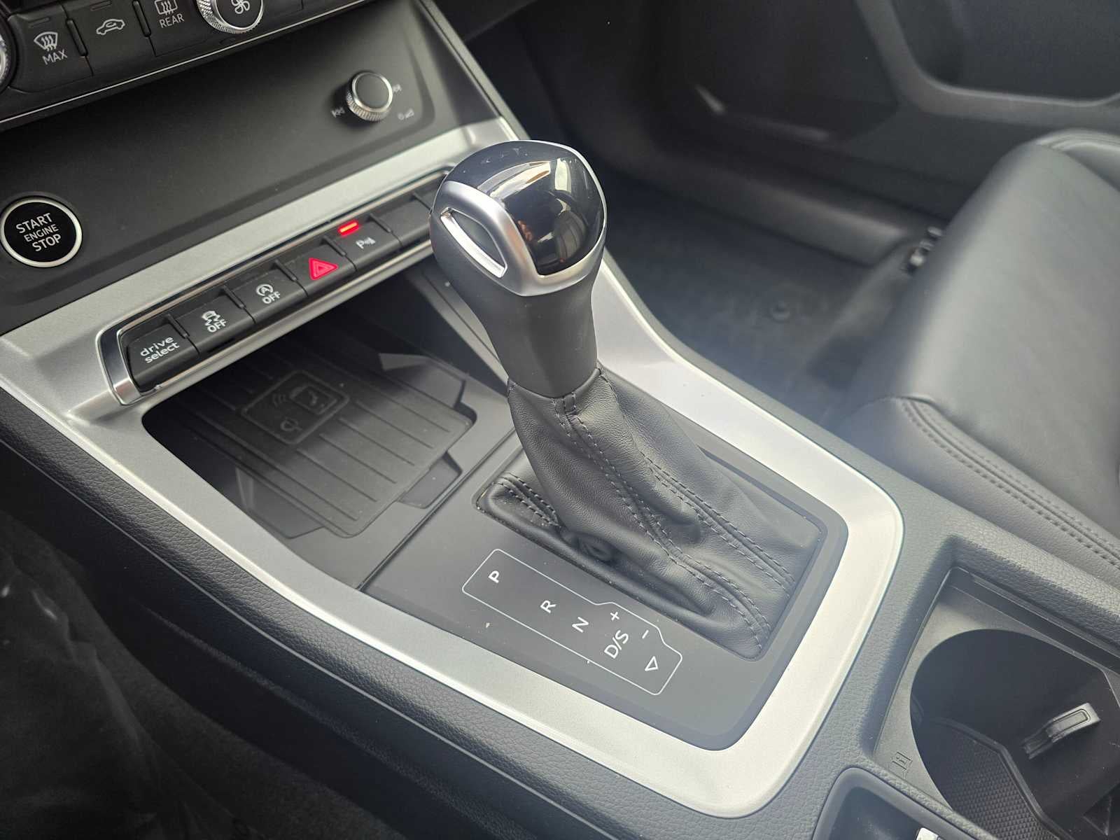 2024 Audi Q3 S line Premium