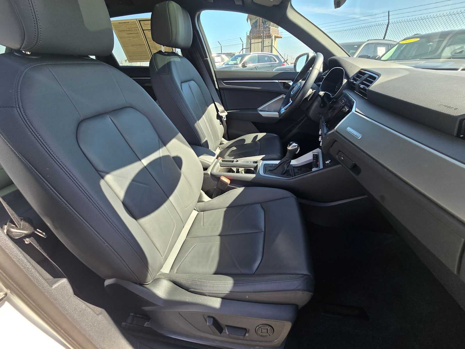 2024 Audi Q3 S line Premium