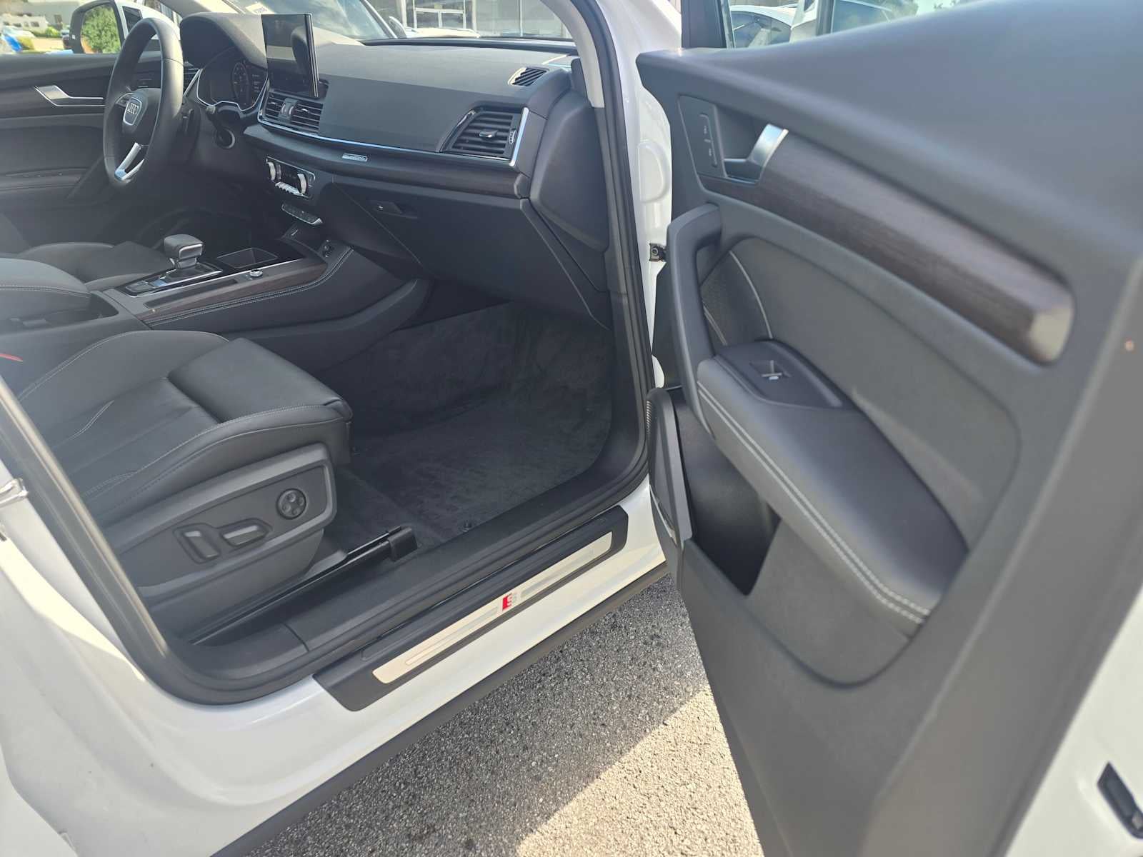 2025 Audi Q5 S line Premium Plus