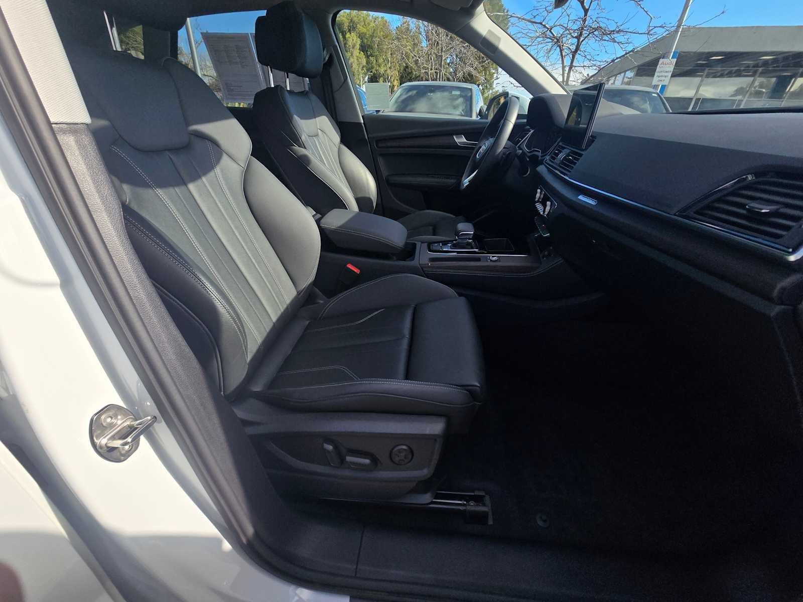 2025 Audi Q5 S line Premium Plus