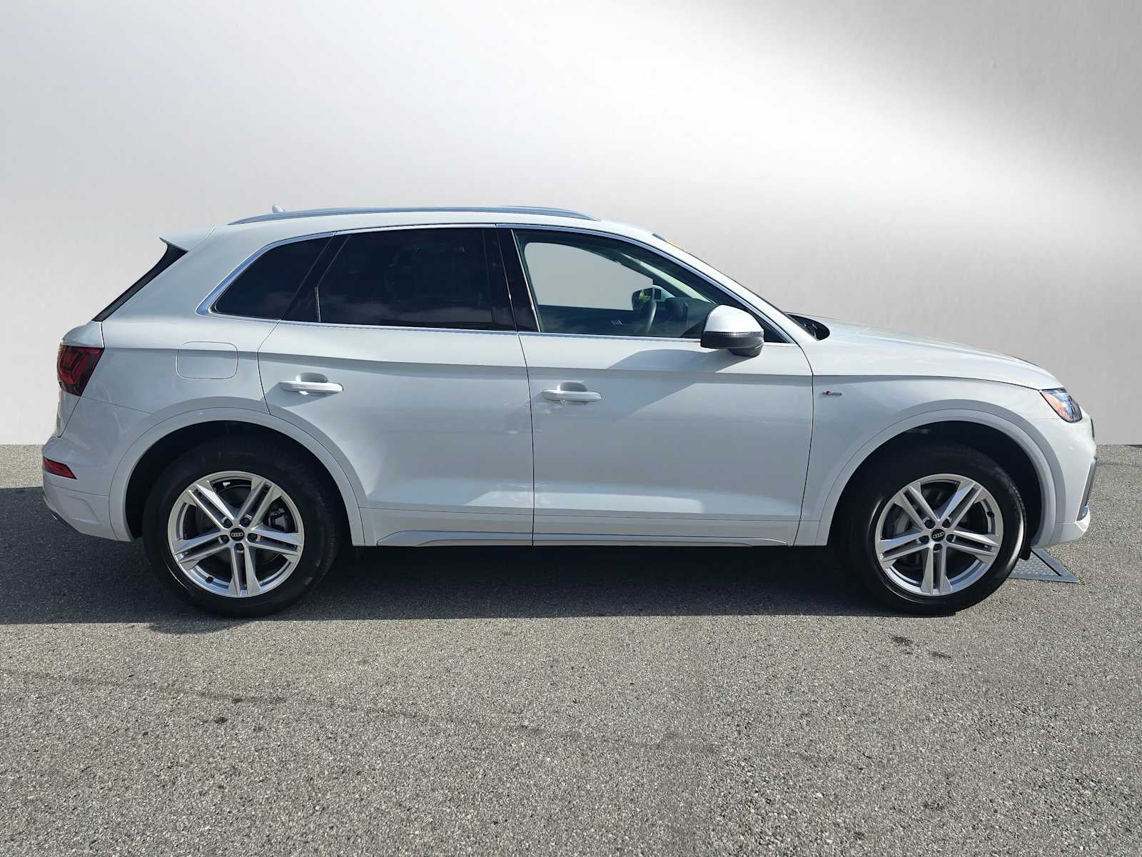 2025 Audi Q5 S line Premium Plus