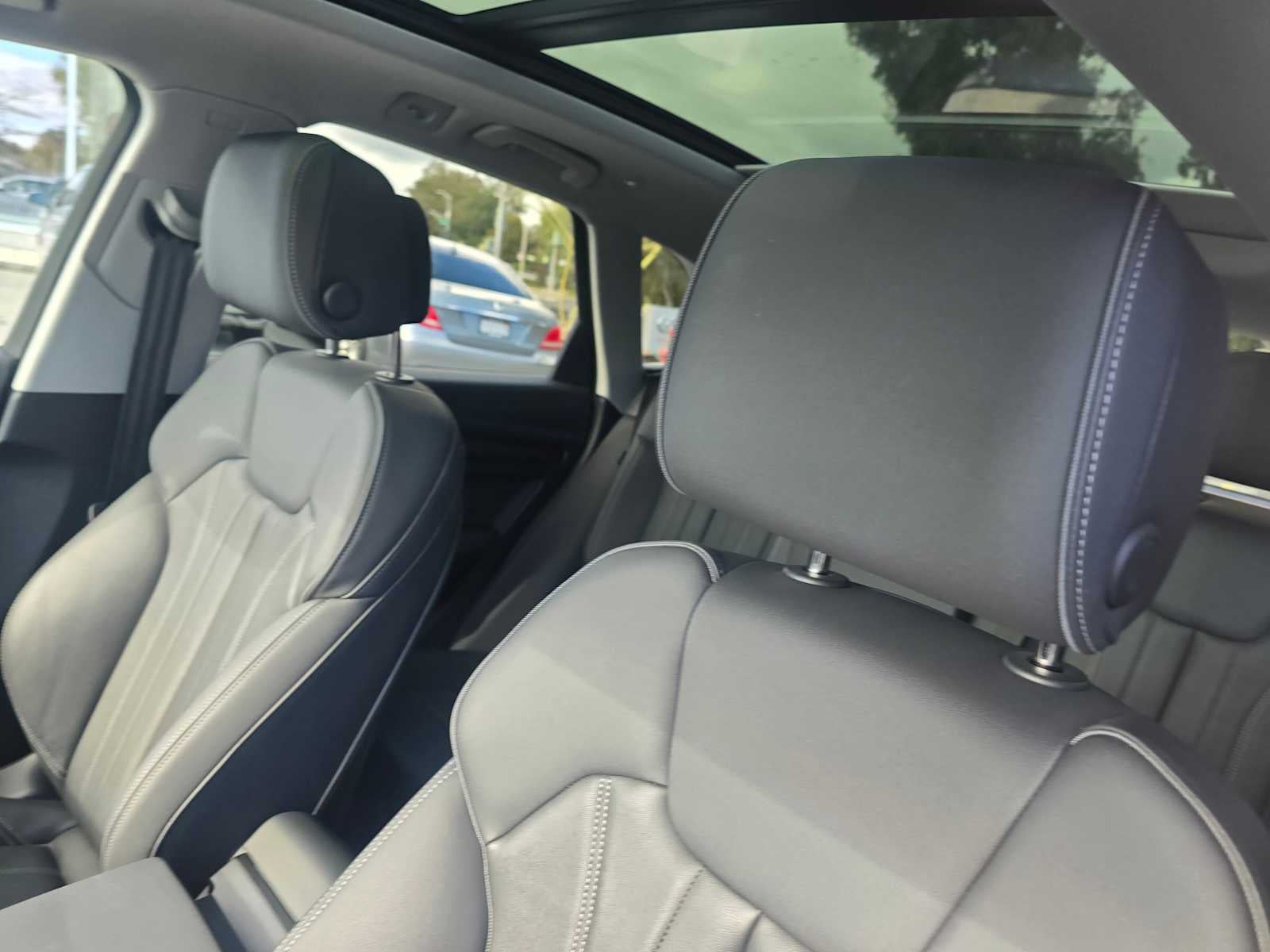 2025 Audi Q5 S line Premium Plus