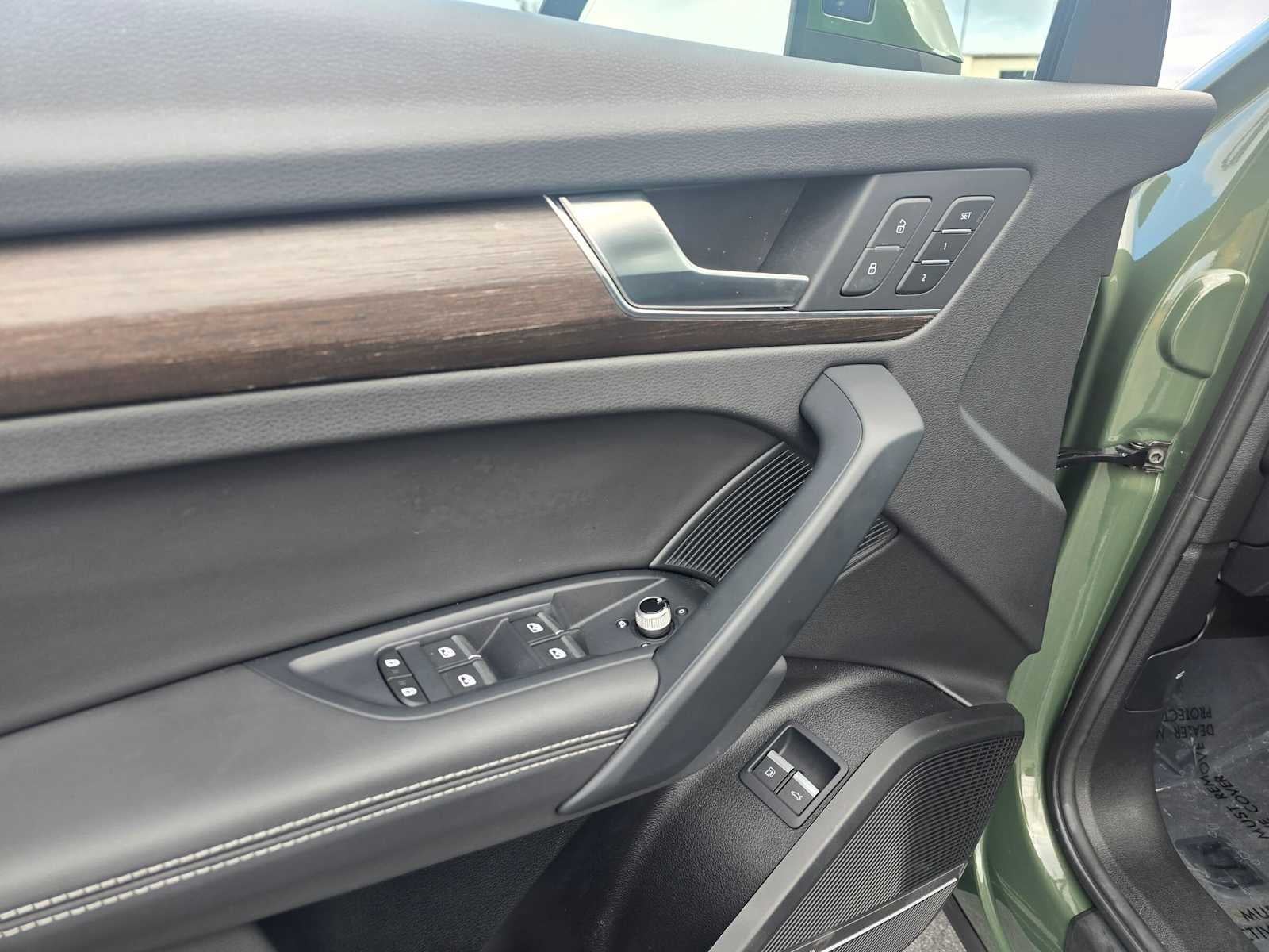 2024 Audi Q5 S line Premium Plus
