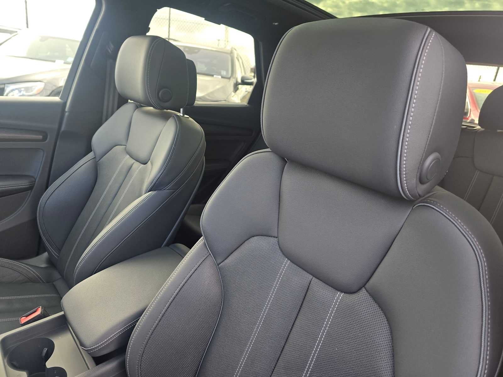 2024 Audi Q5 S line Premium Plus