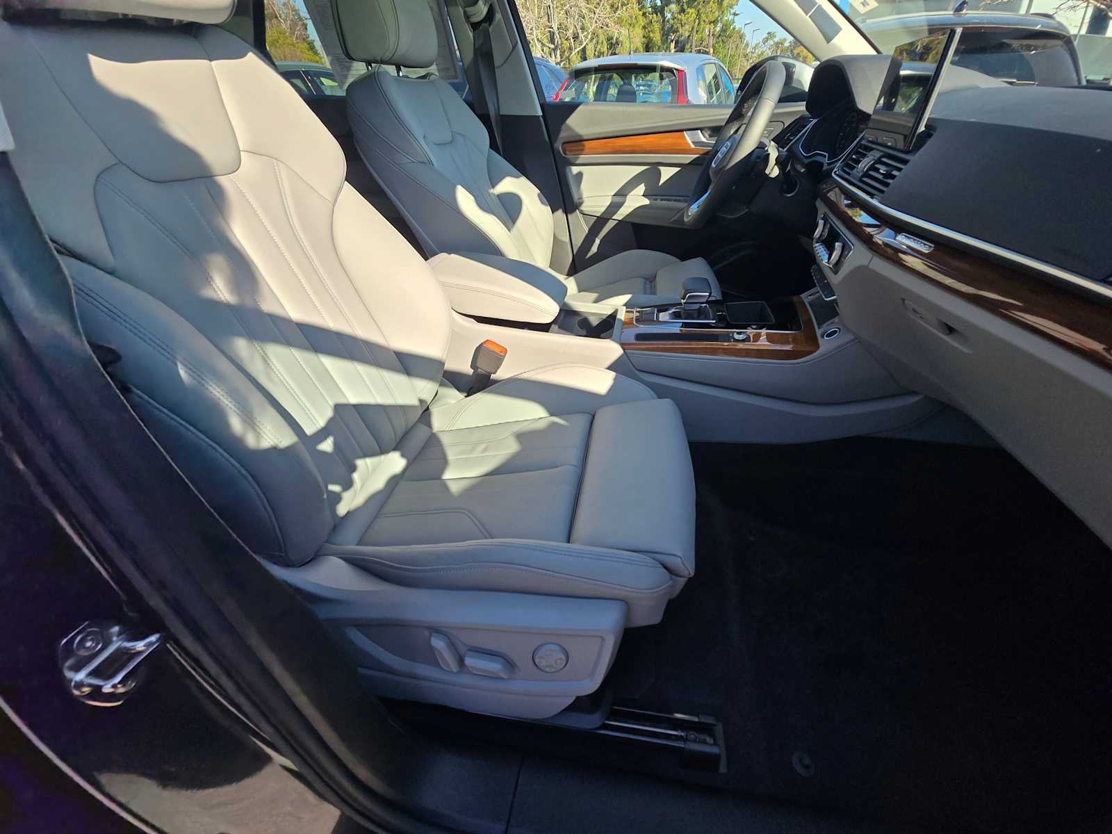 2024 Audi Q5 S line Premium Plus