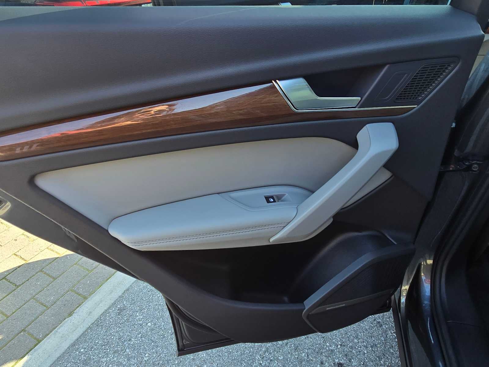 2024 Audi Q5 S line Premium Plus