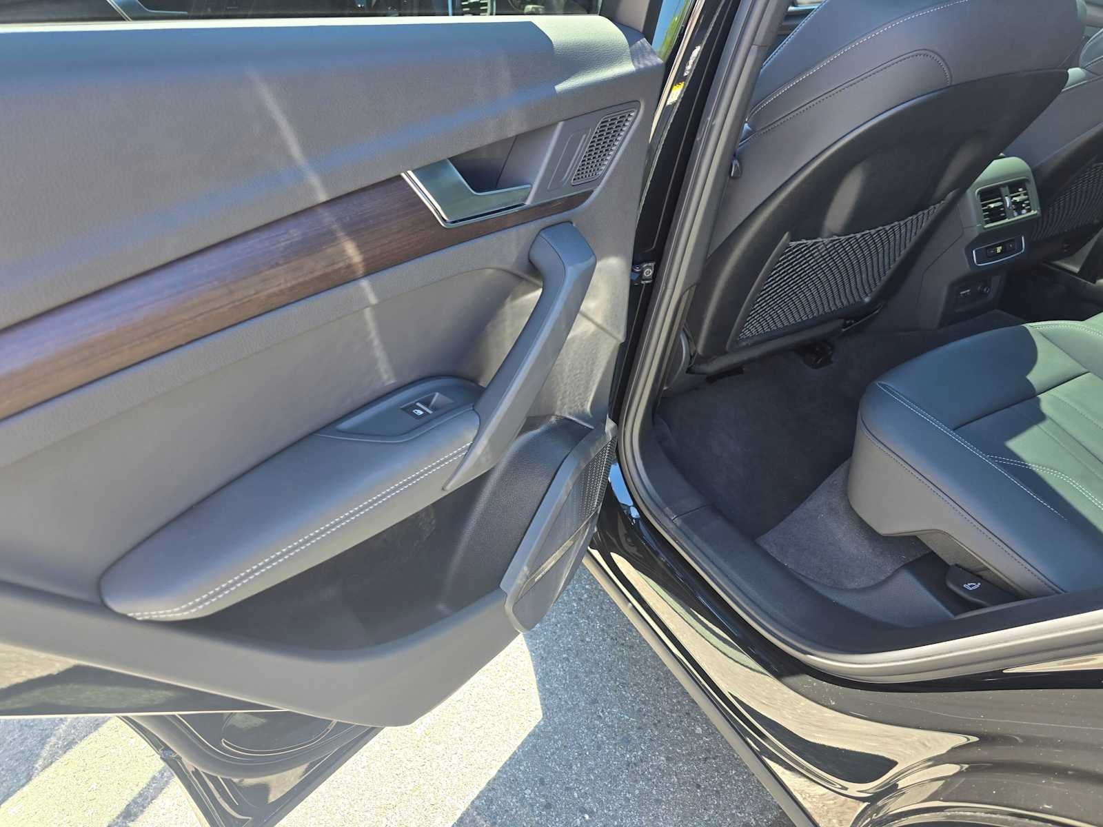 2024 Audi Q5 S line Premium Plus