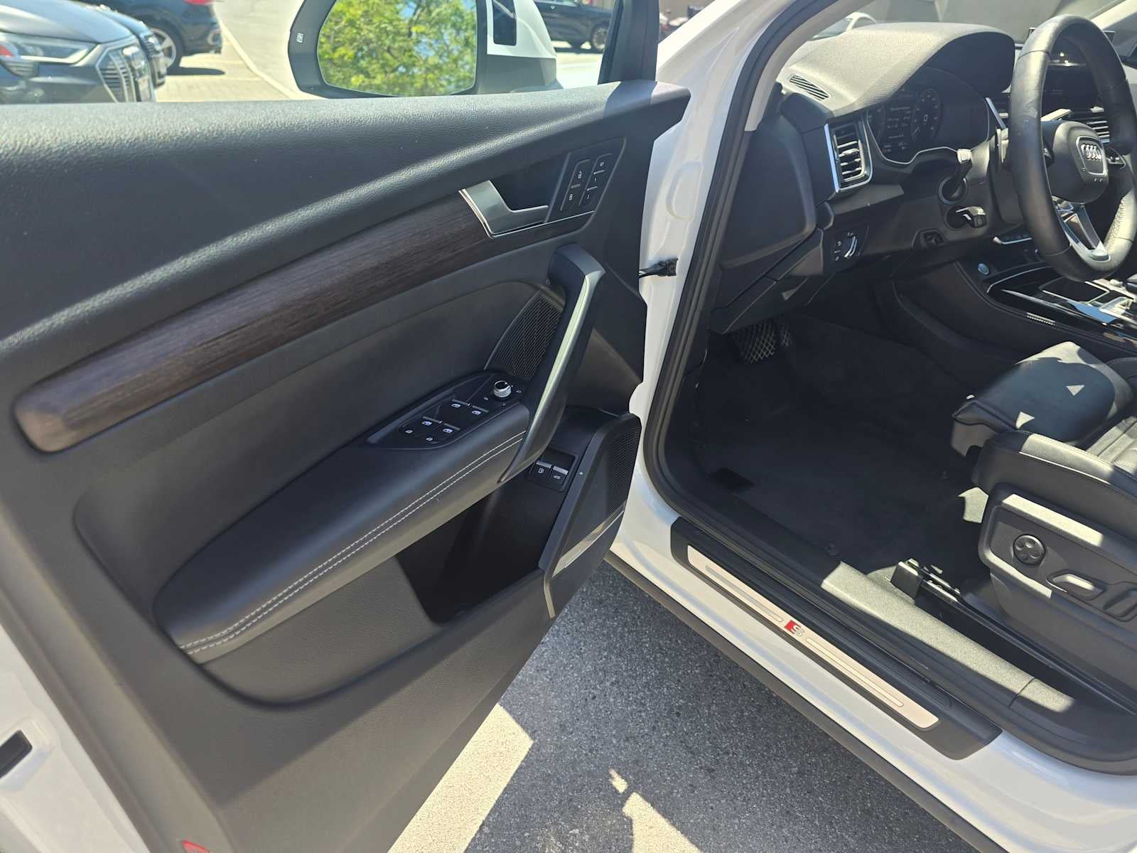 2023 Audi Q5 S line Premium Plus