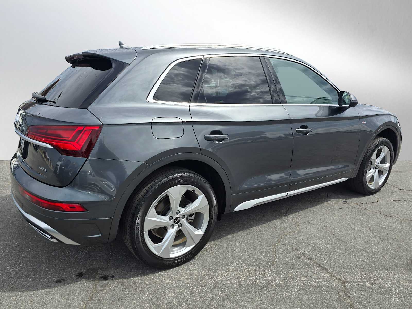 2023 Audi Q5 S line Premium Plus