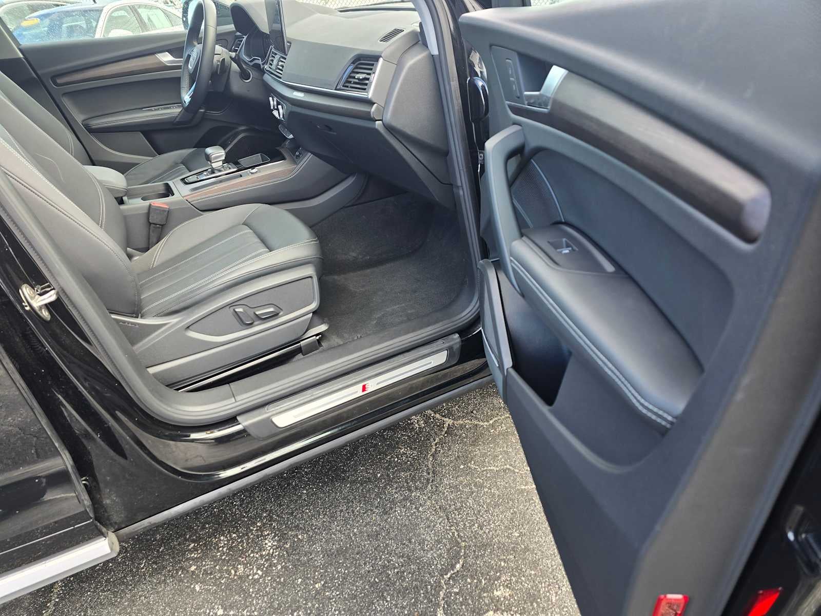 2023 Audi Q5 S line Premium Plus