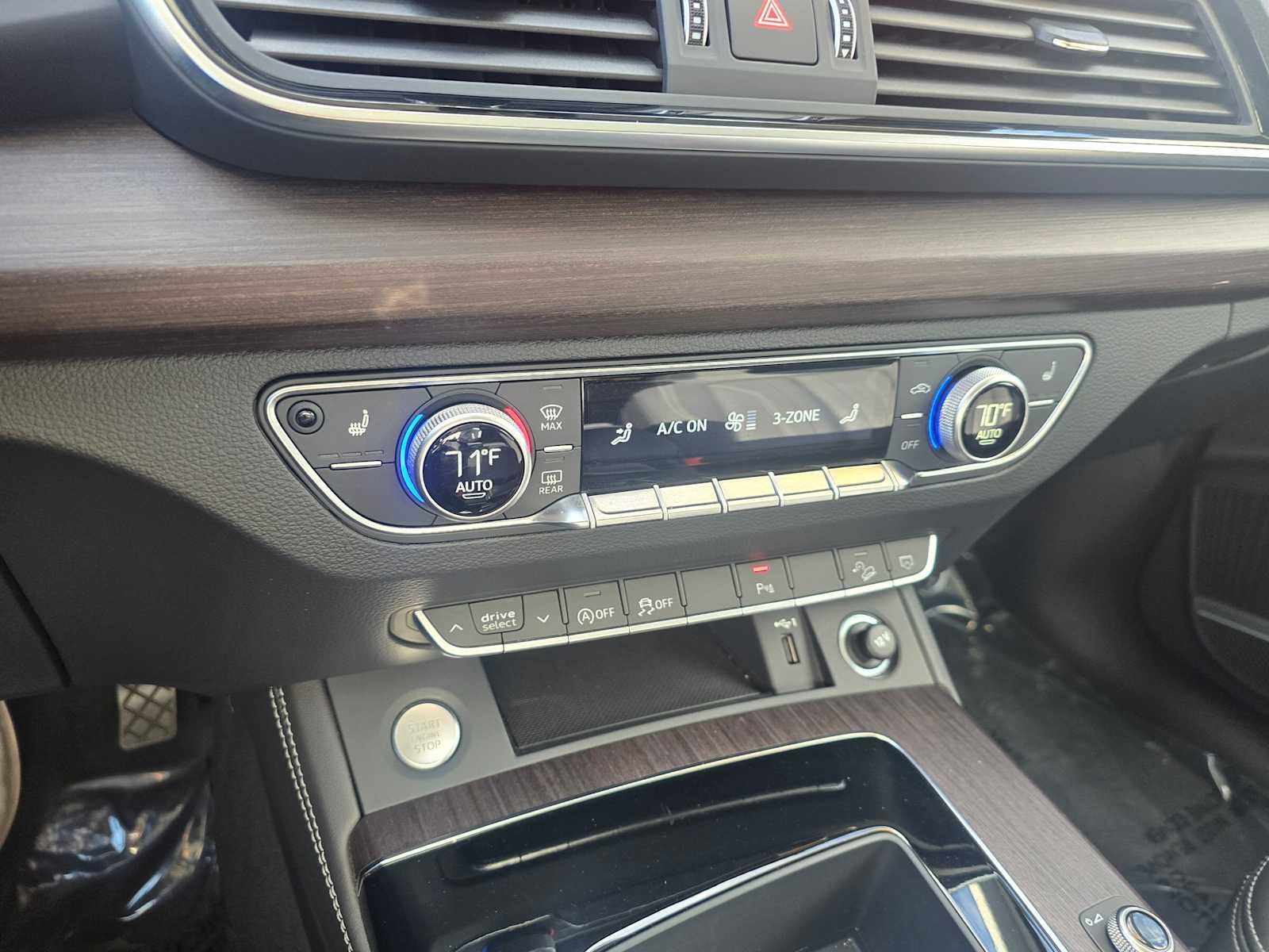 2023 Audi Q5 S line Premium Plus