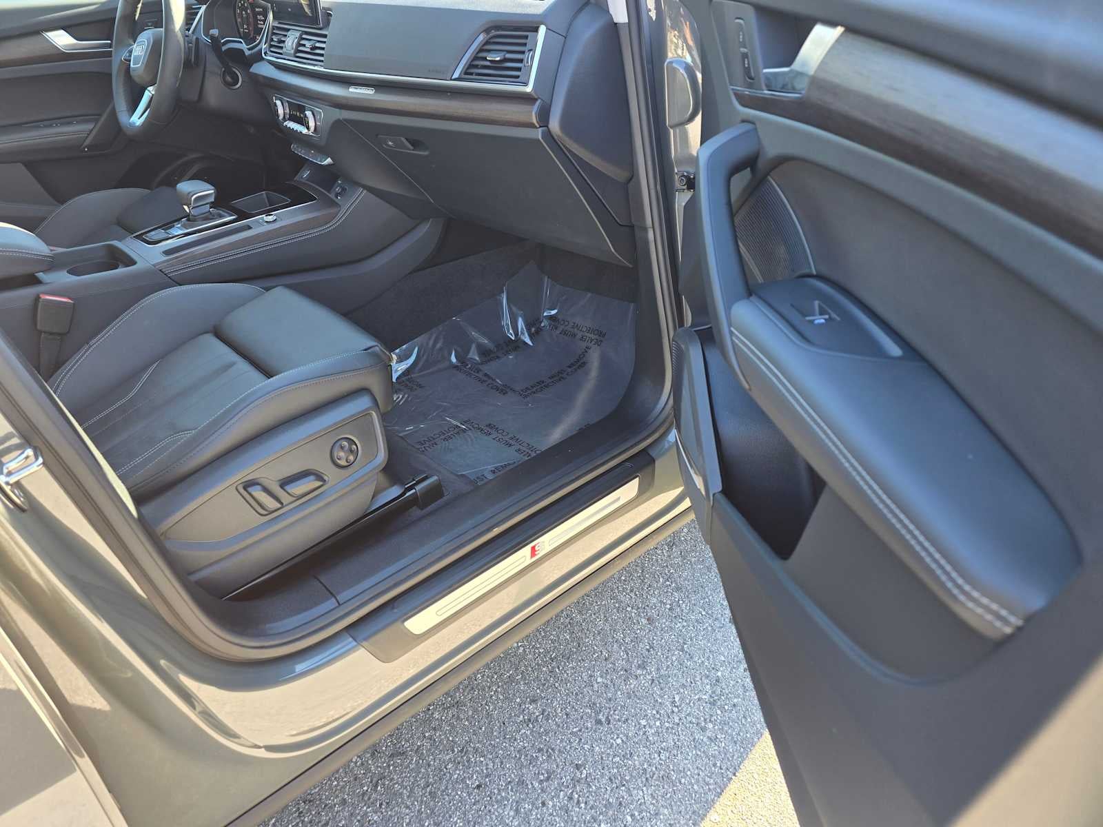 2024 Audi Q5 S line Premium Plus