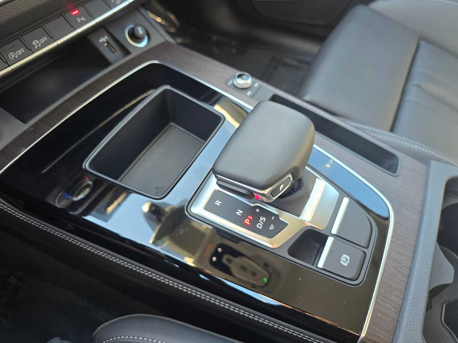 2024 Audi Q5 S line Premium Plus