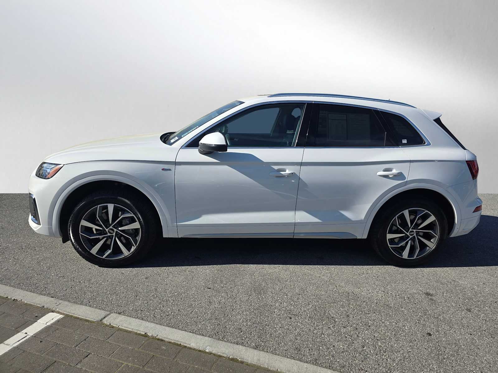 2023 Audi Q5 S line Premium Plus