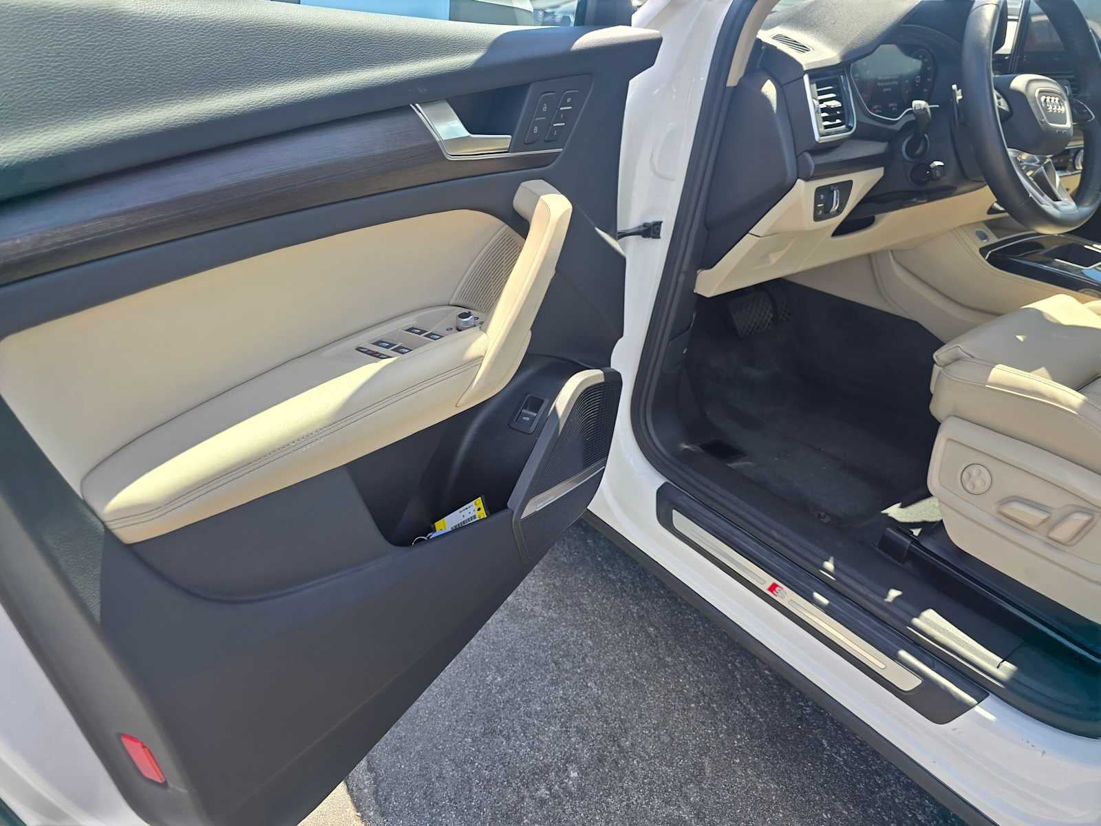 2023 Audi Q5 S line Premium Plus