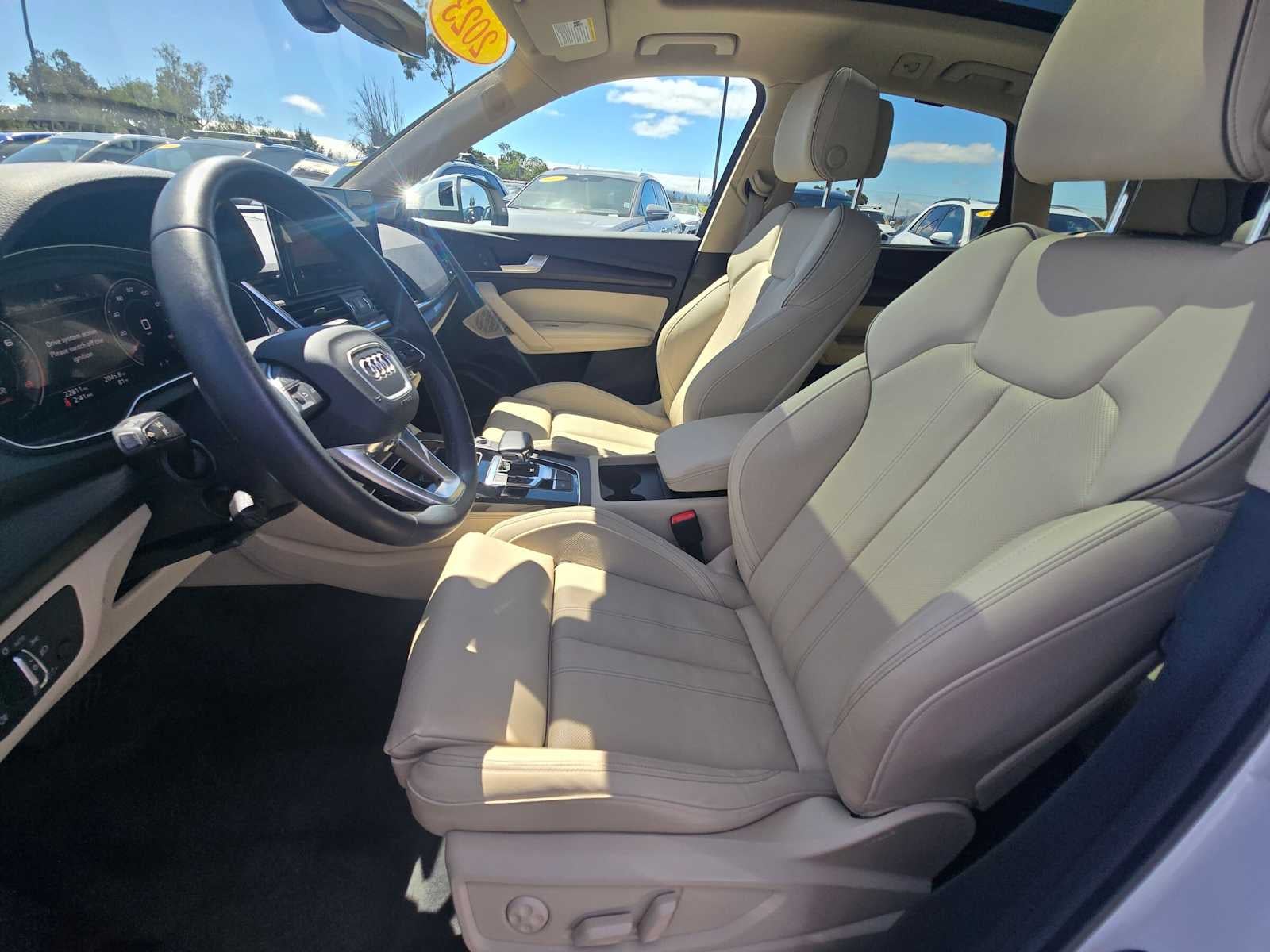 2023 Audi Q5 S line Premium Plus