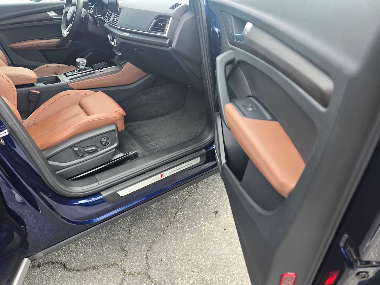 2024 Audi Q5 S line Premium Plus