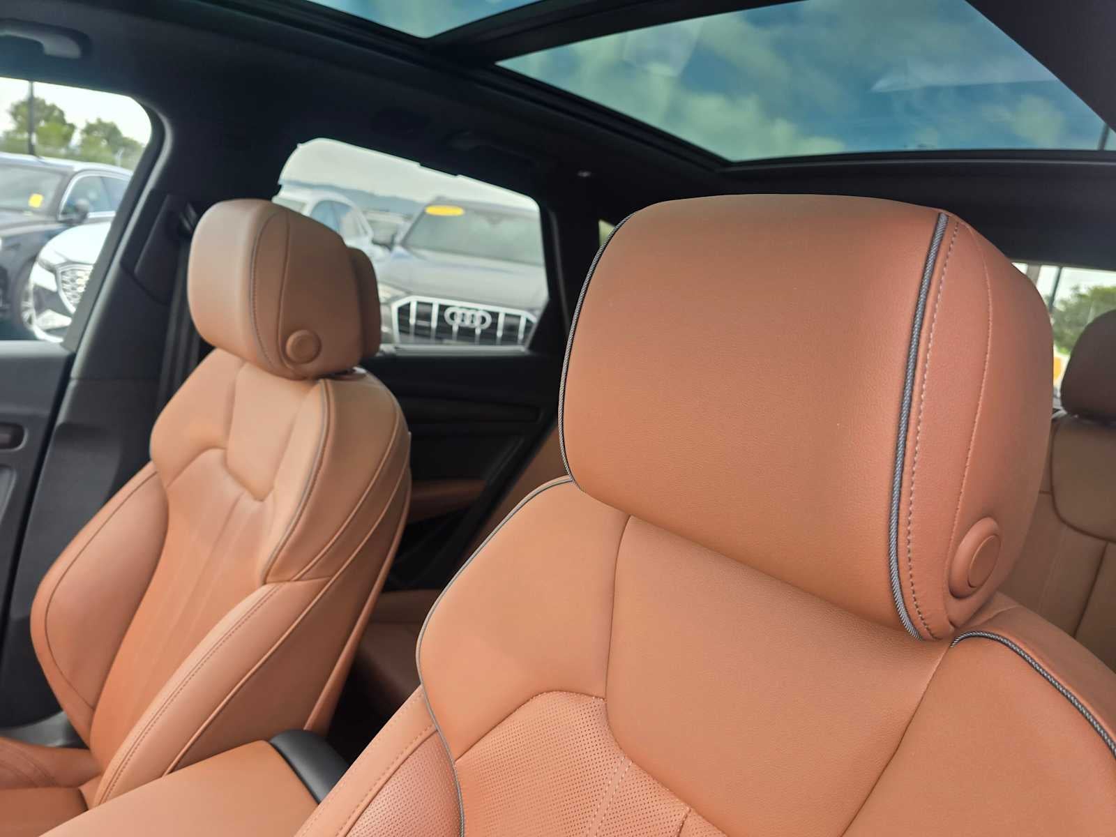 2024 Audi Q5 S line Premium Plus