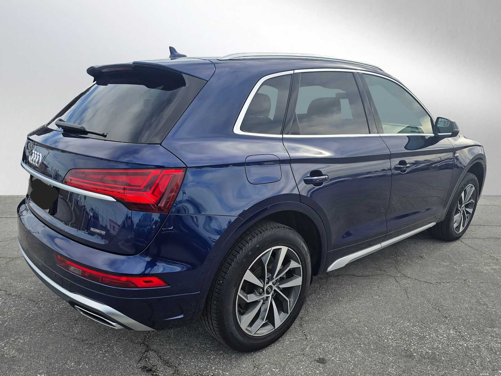 2024 Audi Q5 S line Premium Plus