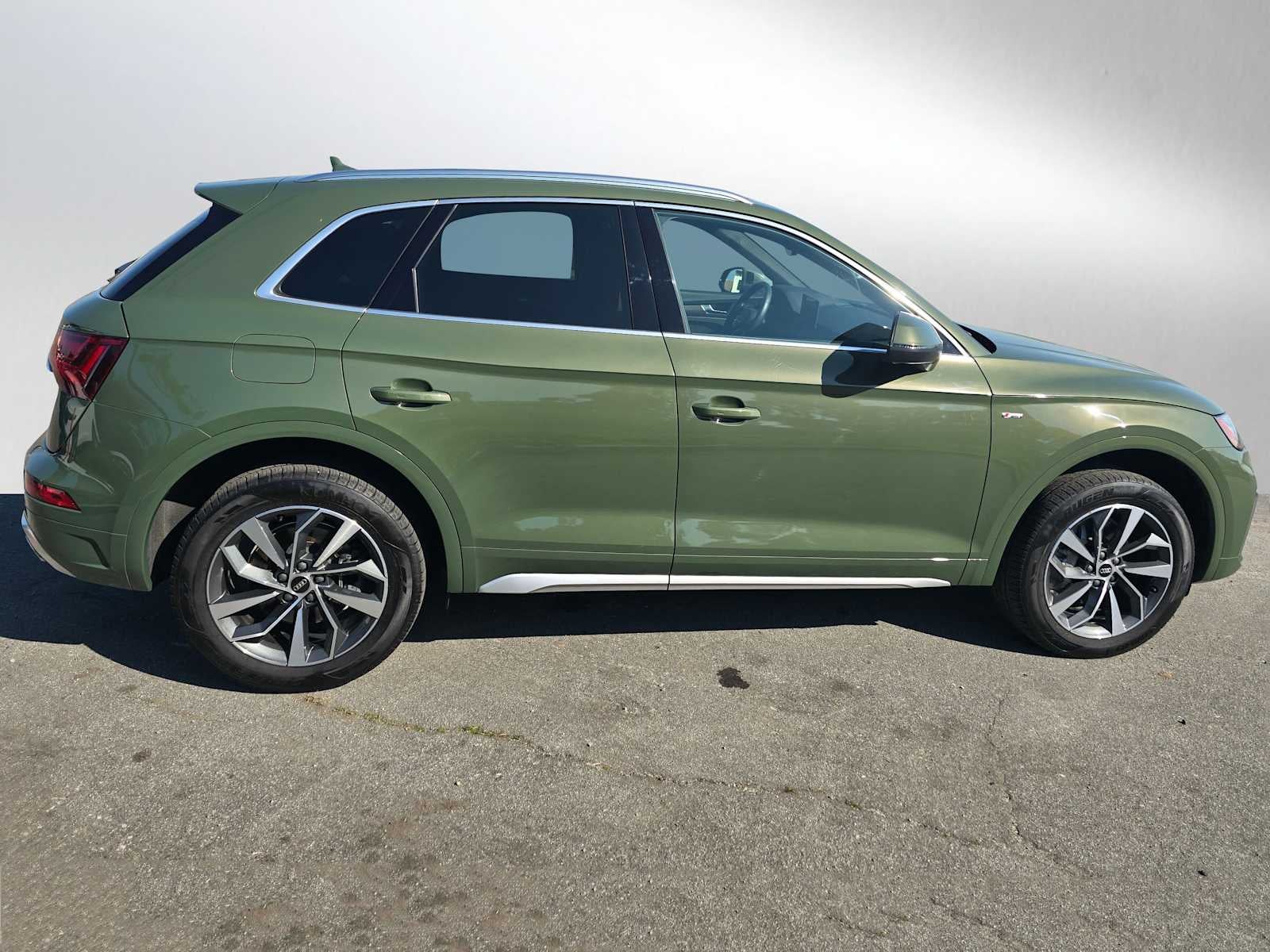 2024 Audi Q5 S line Premium Plus