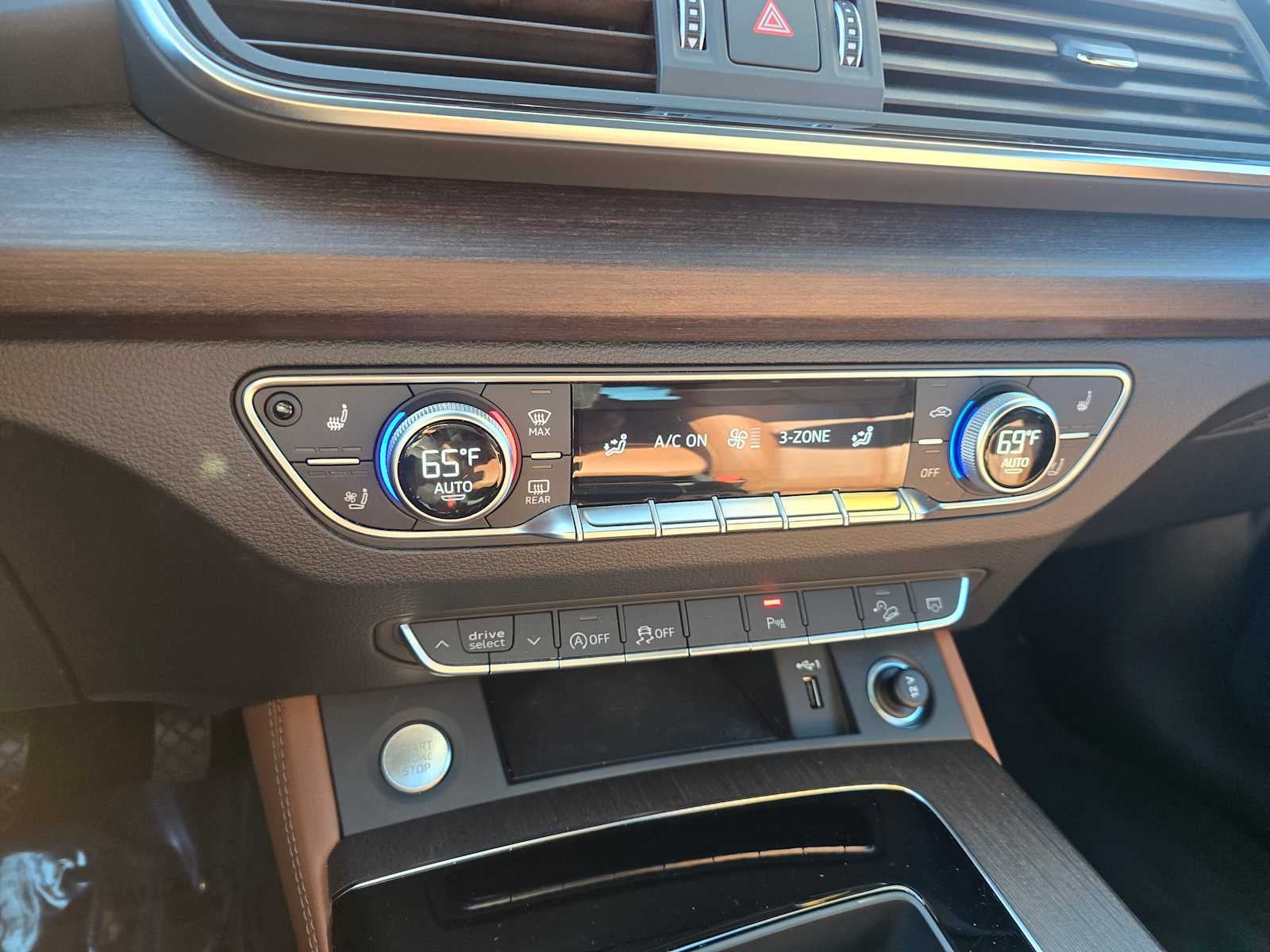 2023 Audi Q5 S line Premium Plus