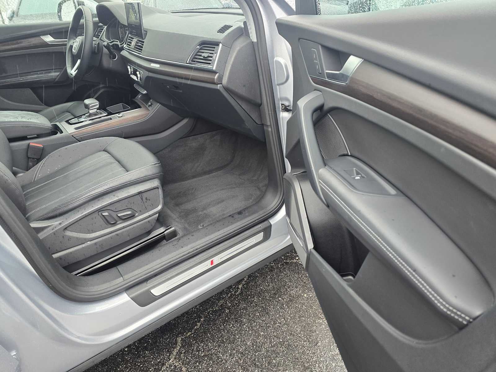 2023 Audi Q5 S line Premium Plus