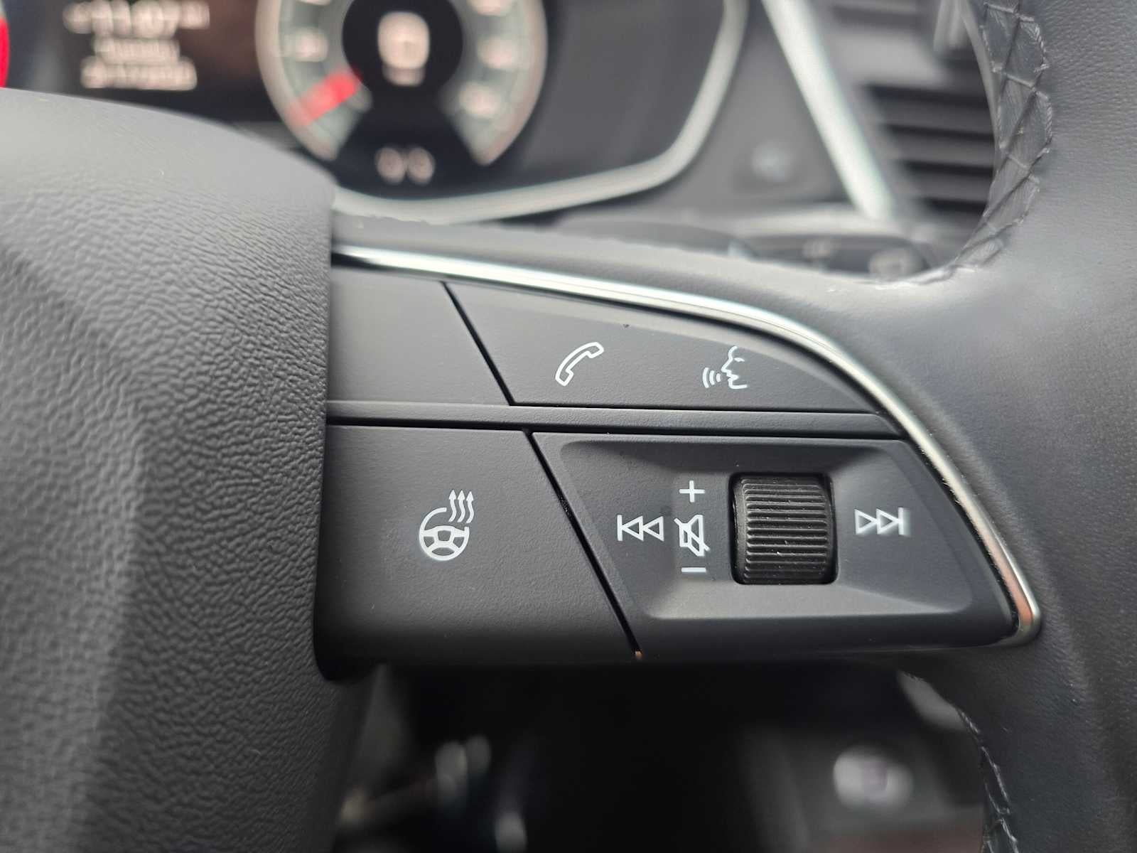 2023 Audi Q5 S line Premium Plus